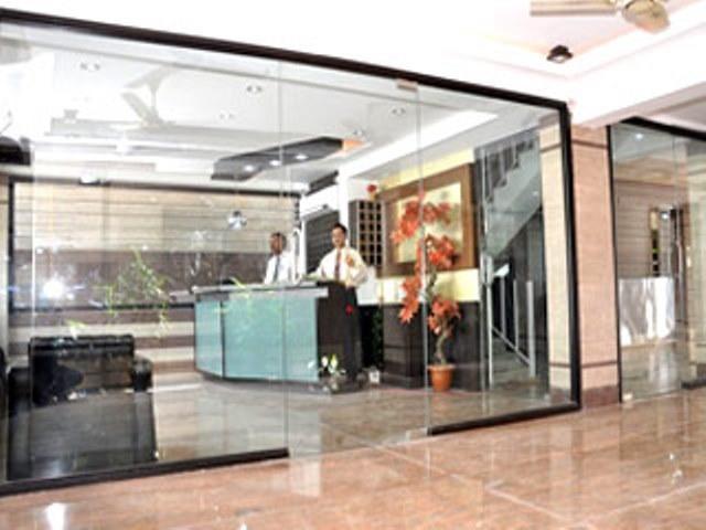 Hiland Inn Kolkata Bagian luar foto