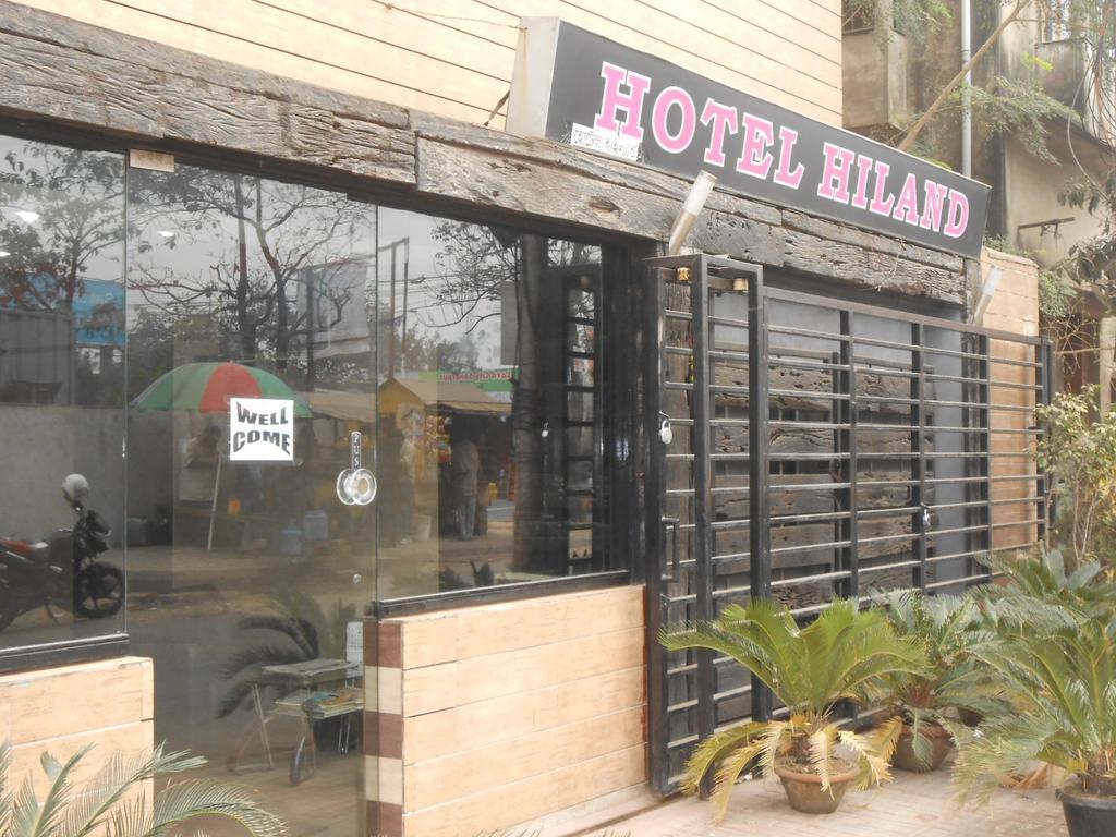 Hiland Inn Kolkata Bagian luar foto